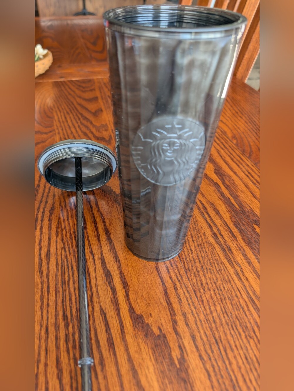 NWT STARBUCKS Gray Marble Effect Dome Lid Tumbler with Straw Venti 24 OZ NICE